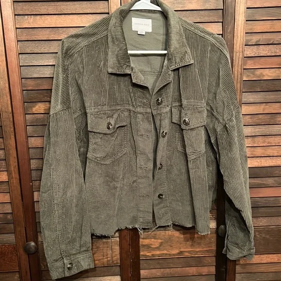 American Eagle Corduroy Cropped Raw Hem Jacket - Picture 3 of 6
